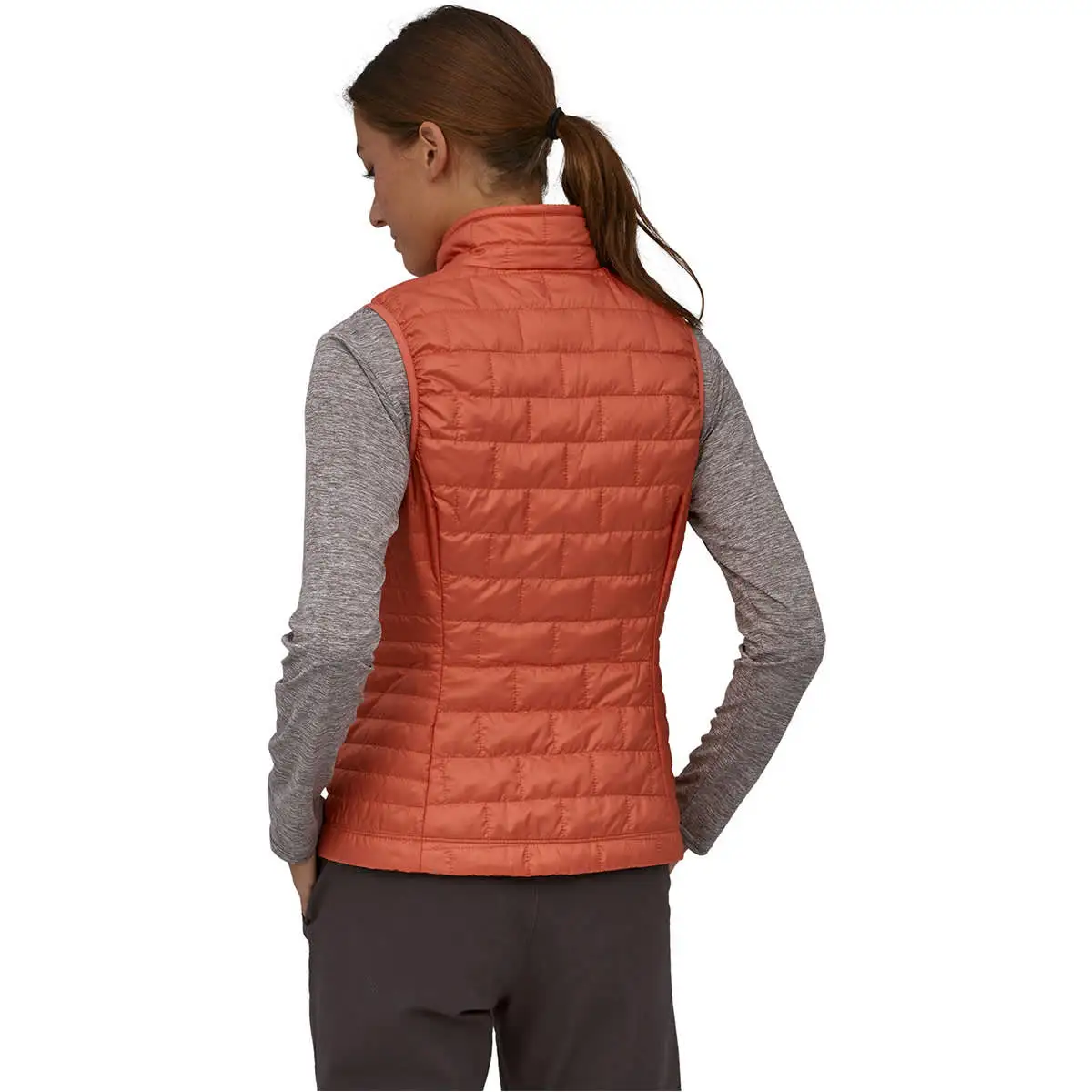PATAGONIA W'S NANO PUFF VEST QUARTZ CORAL 23 – Image 3